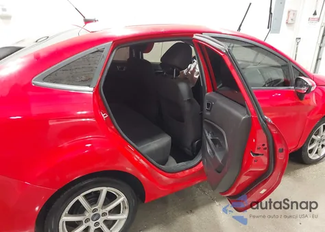 2015 Ford Fiesta Se z USA, uszkodzony, nr VIN 3FADP4BJ3FM209402